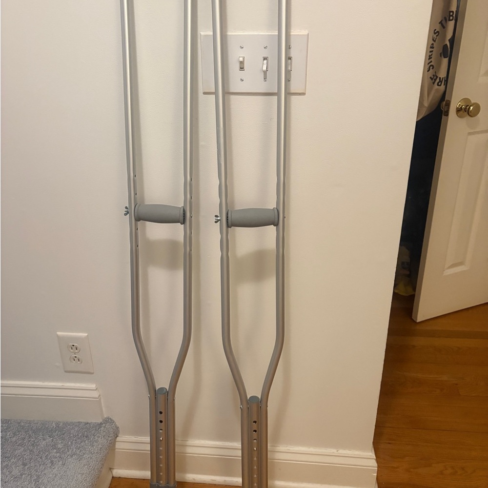Adjustable Silver Forearm Crutches - Pair